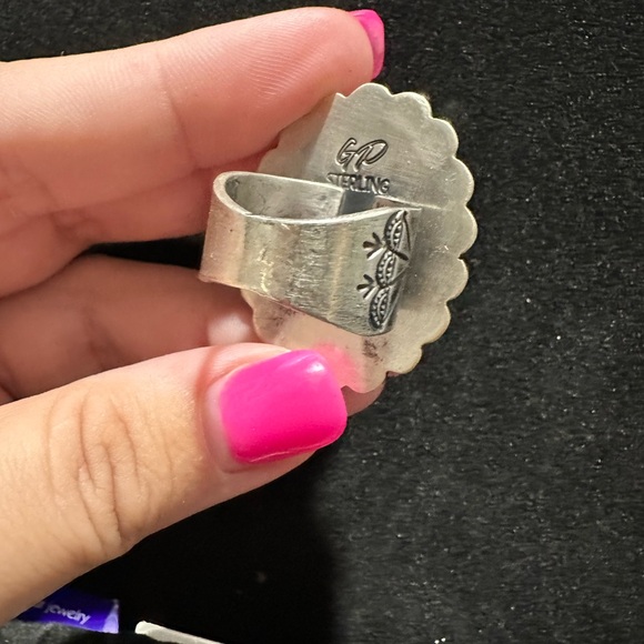 Pink Conch and Sterling Silver Ring Size 9 - Picture 2 of 2